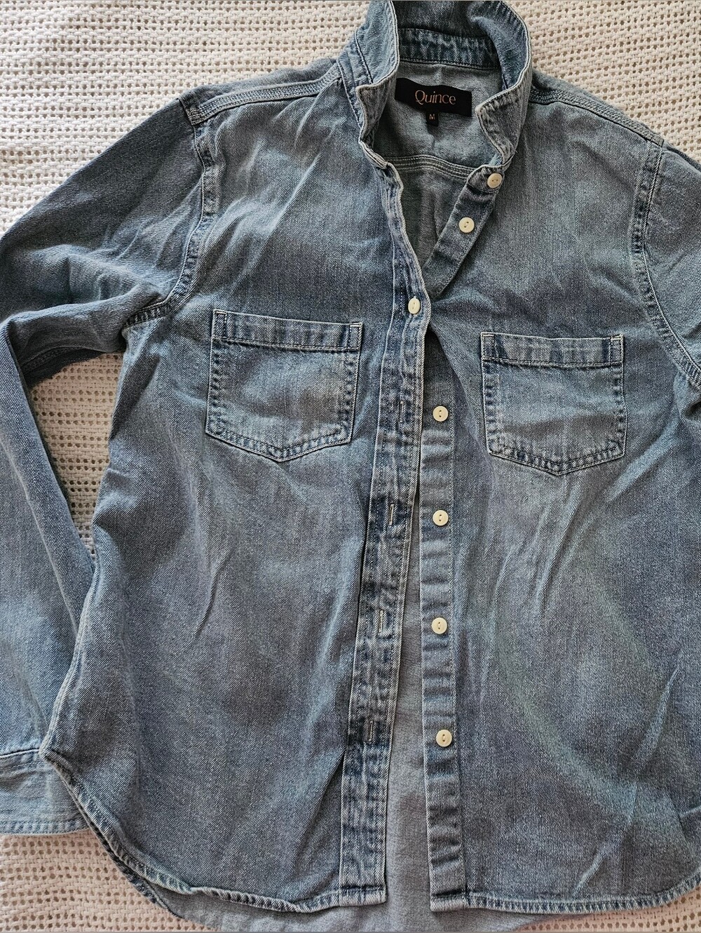 Quince Women's Light Blue Denim Button-Down Shirt